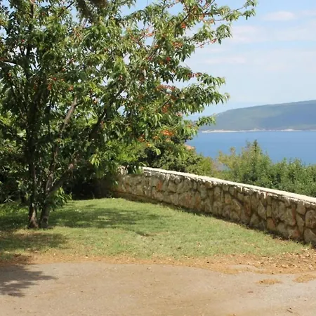 Two Bedroom With Sea View Ferienhaus